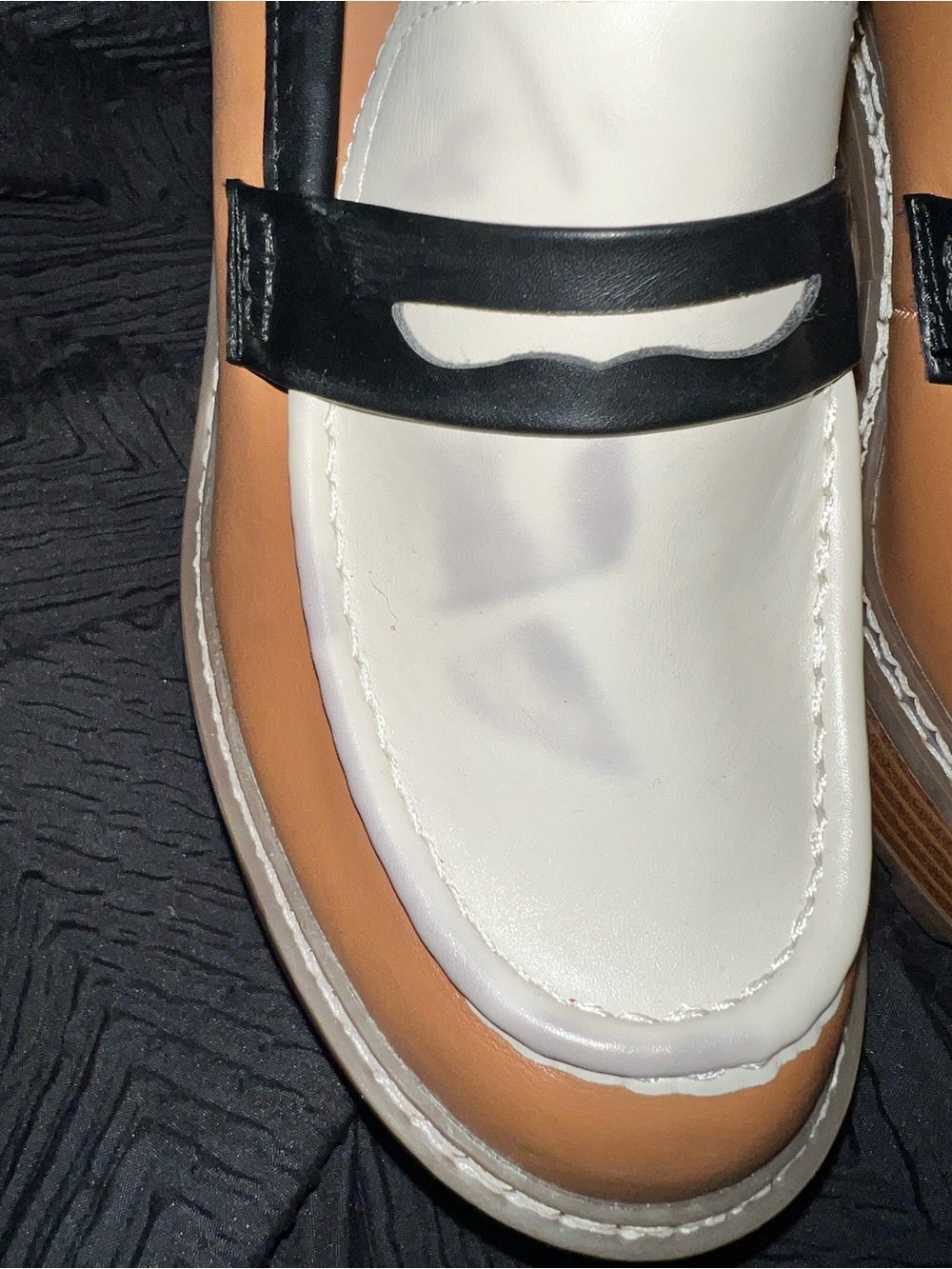 Madden Girl Tan & White Platform Loafer with Black Trim - Size 11 - Picture 3 of 5